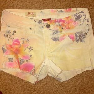 Band new Shorts